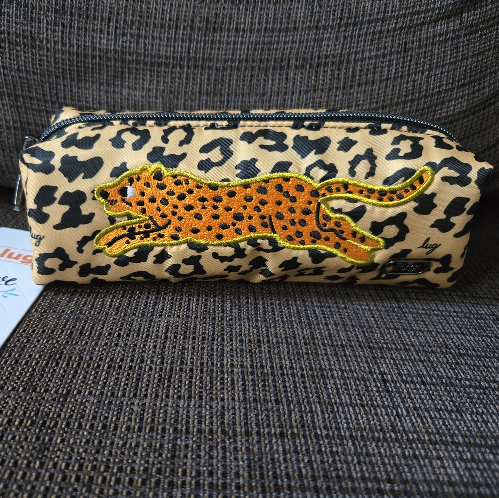 NWT Lug Embroidered Jib Zip Pouch in Spotted Leopard